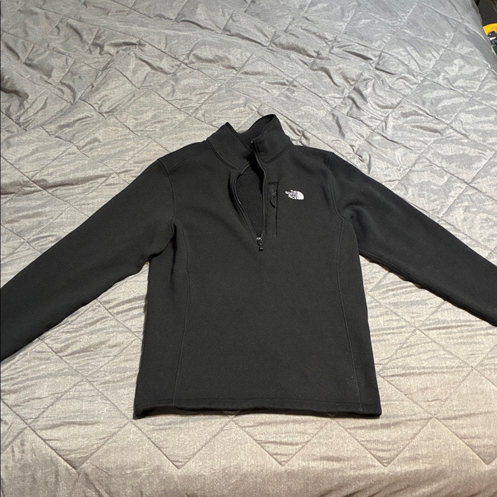 The North Face Men's Quarter Zip Black Sweater